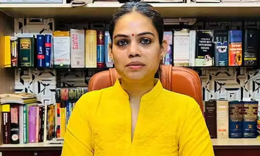 Nazia Elahi Khan Physical Appearance