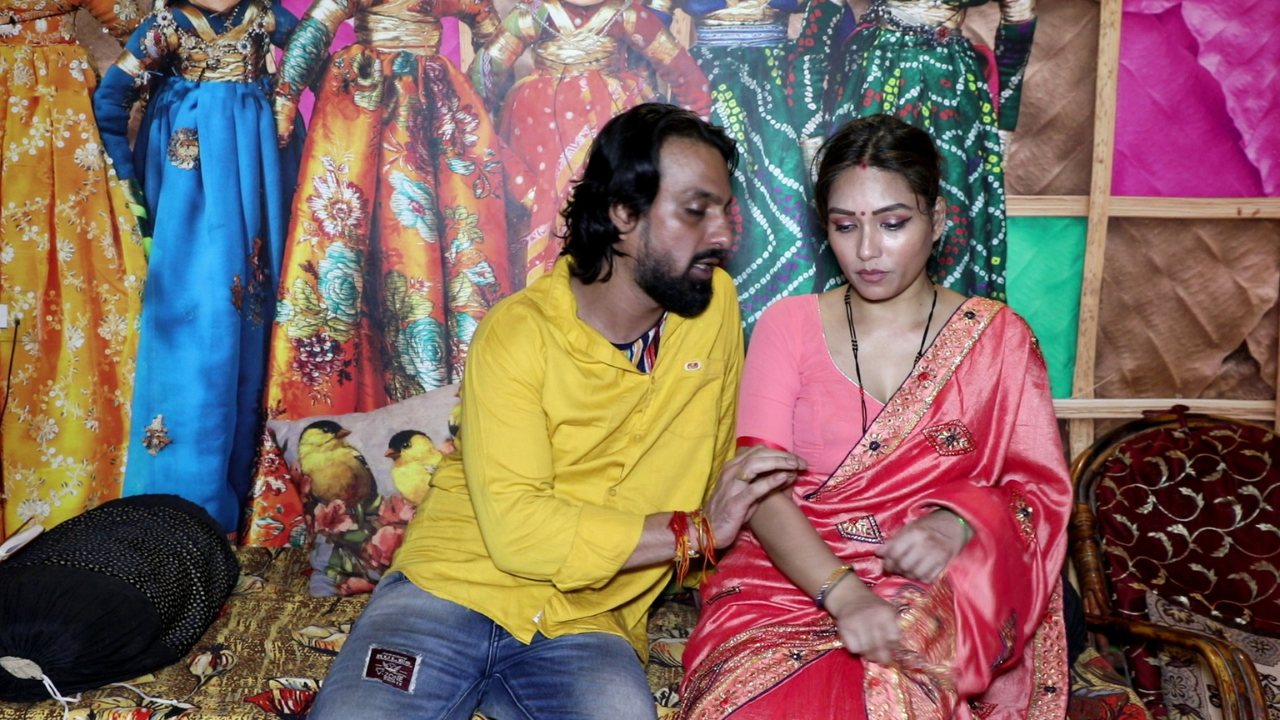 Zoya Rathore Education and Career